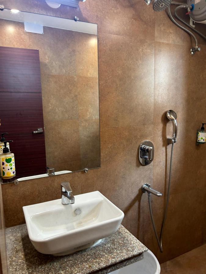 The Aster Enclave Hotel Calcutta Extérieur photo