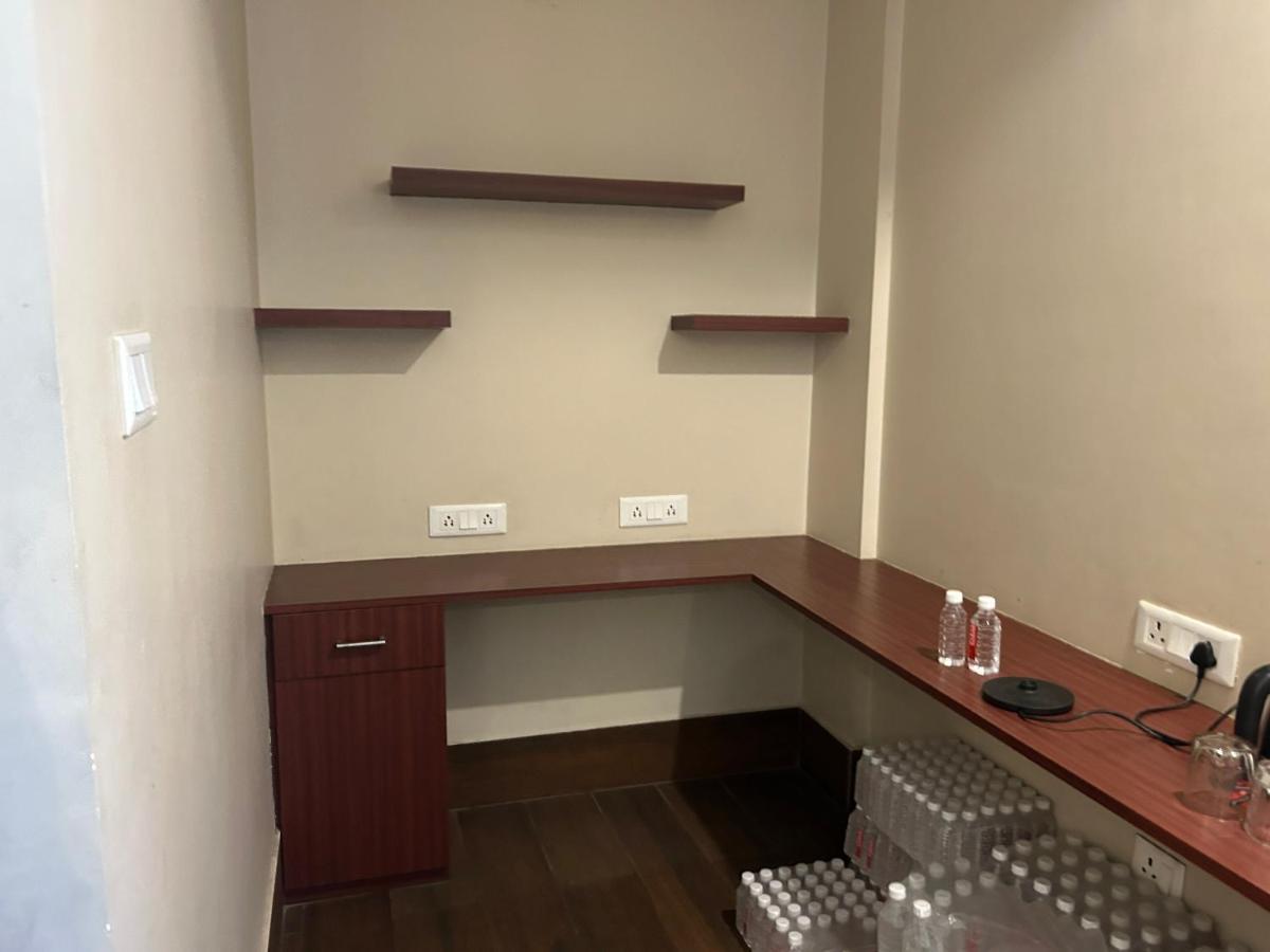 The Aster Enclave Hotel Calcutta Extérieur photo